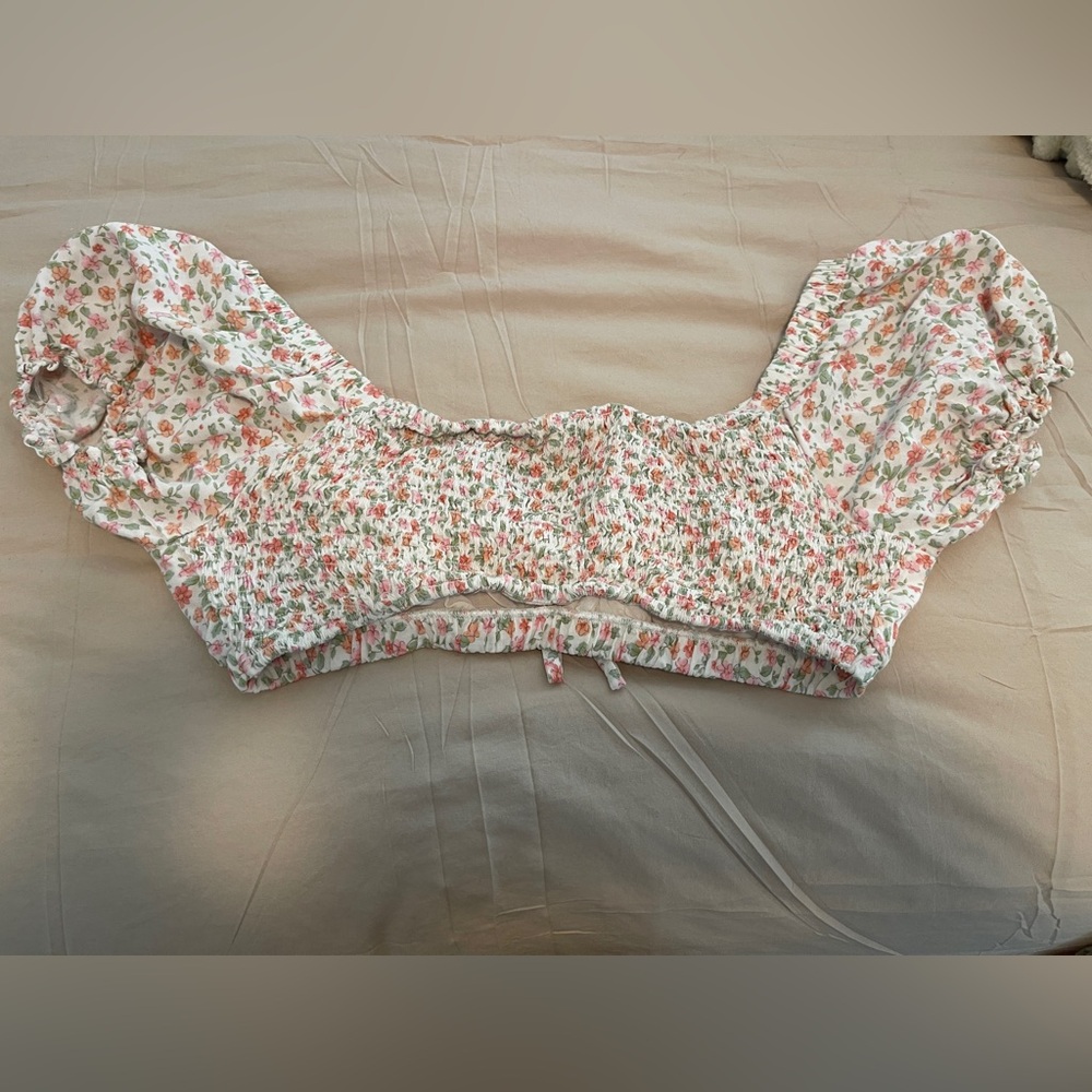 Aeropostale Womens Set Size Medium White Floral Crop Top and Shorts Two Piece - Picture 8 of 14